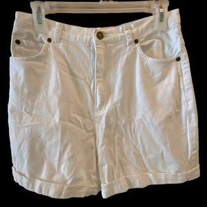 Jones Wear Sport Shorts White Stretch Five Pocket Cuffs High Waist Size 8